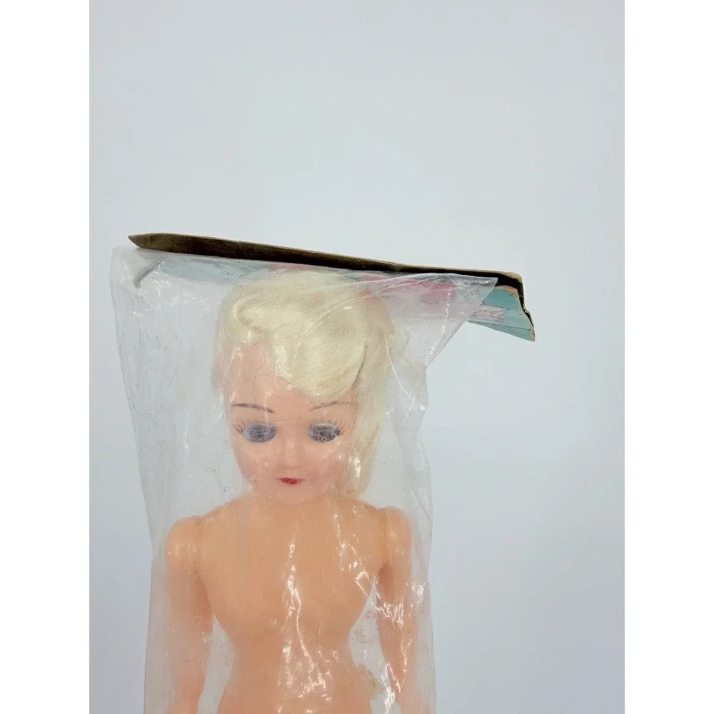 Vintage Adorable Dress Me Doll 7.5